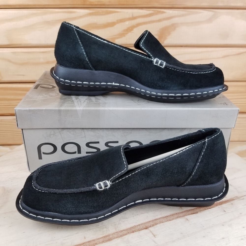 Suede Leather Loafer Black Slip on Comfort Shoe Moc Toe NEW CL 'Passports' 6.5 M - Picture 6 of 8